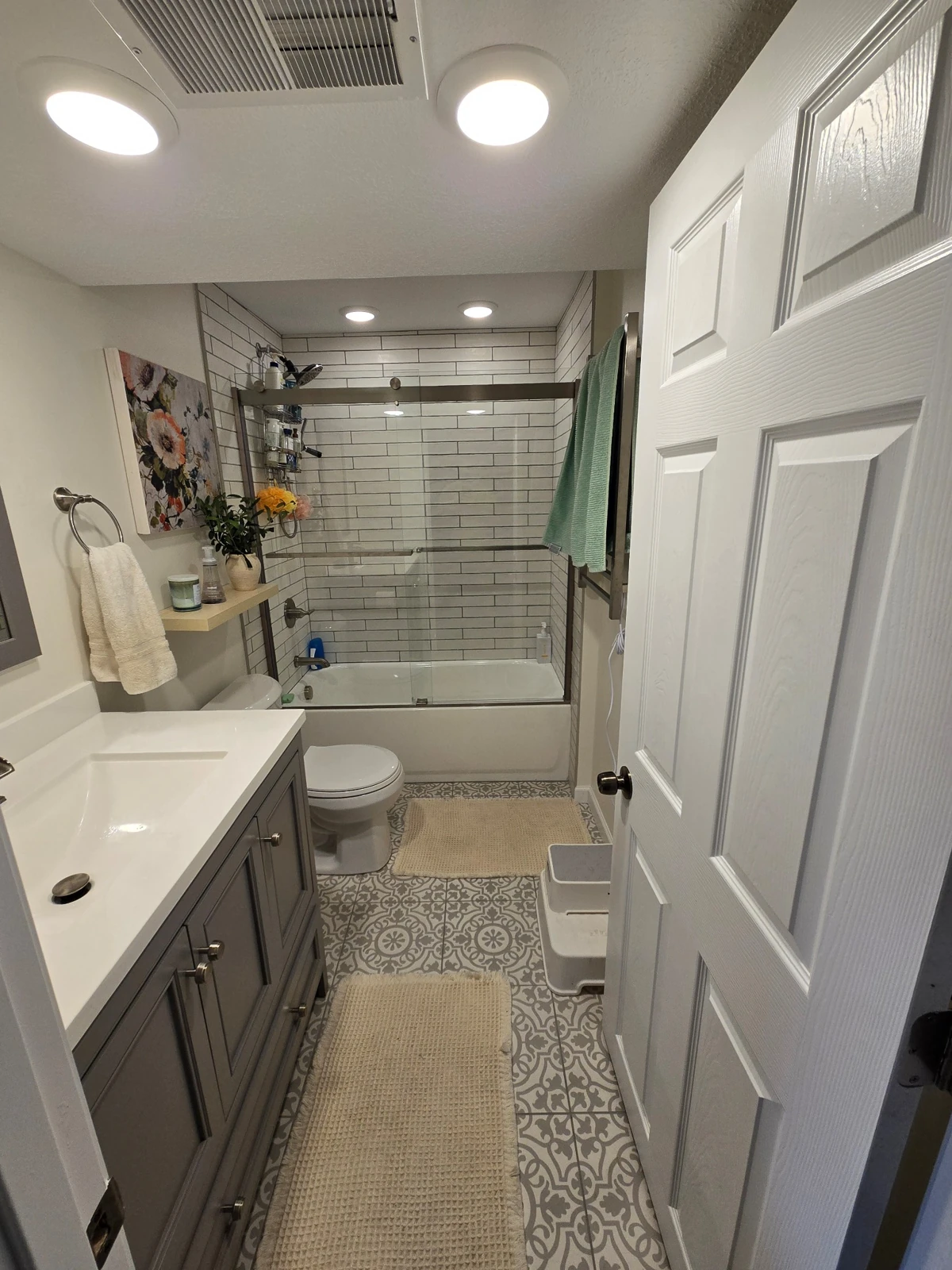 Completed Rosemount downstairs bathroom with new vanity and tile