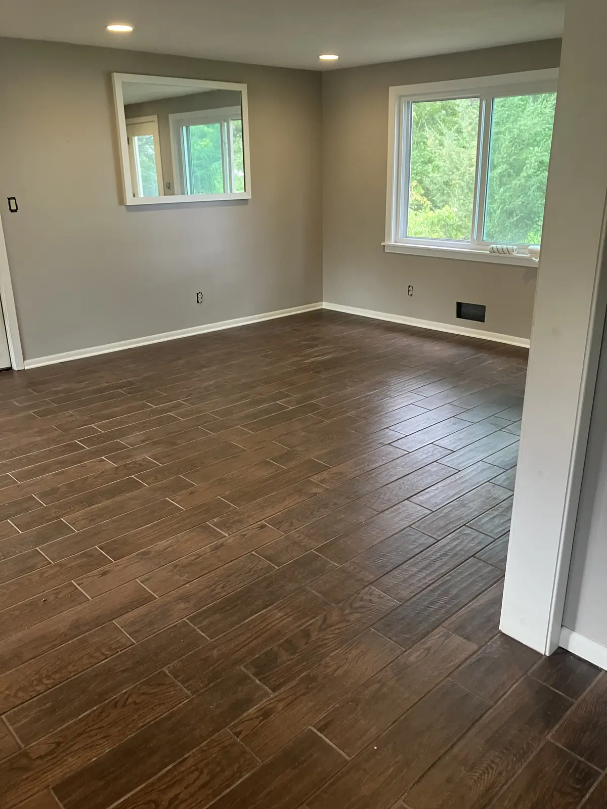 Another view of the new floor and room transitions.